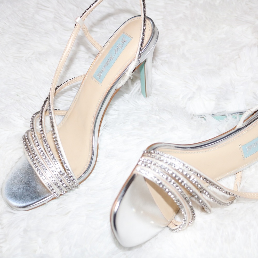 Blue by Betsey Johnson Women's Sb-aces Heeled